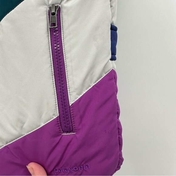 Patagonia Women’s Reversible Mirror Lake Vest in Purple Ikat Size Small - Picture 8 of 8